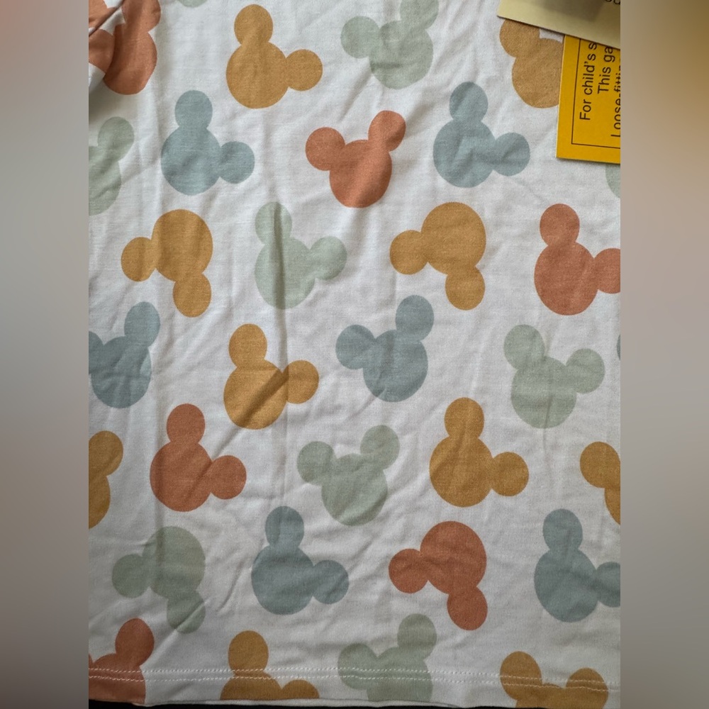 Charlie’s Project/Little Snuggles Disney Two Piece Short Sleeve Pajama Set - Picture 5 of 8